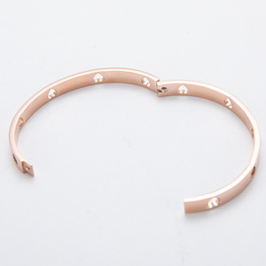 DAIHE Vòng Tay Trang Sức Thời Trang Vòng Tay Khóa Bằng Thép Titan Hình Ngôi Sao Năm Cánh Tình Yêu - Product Image 3