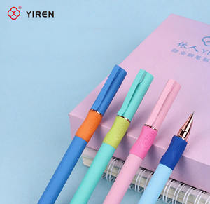 Yiren थोक स्कूल कार्यालय की आपूर्ति जेल पेन सेट कस्टम नरम पकड़ बदलने योग्य फव्वारा पेन - Product Image 1