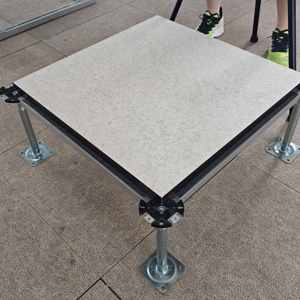 Сверхмощный сульфат кальция, антистатический приподнятый пол для диспетчерских центров обработки данных, высокая нагрузка, устойчивый к коррозии - Product Image 2