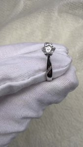 S925 plata esterlina hembra D-Color 1 quilate Moissanite anillo clásico seis garras <span class=keywords><strong>diamante</strong></span> directo de fábrica - Product Image 5