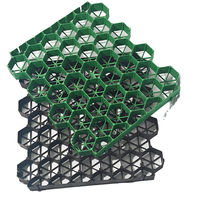 Stabilisateur de grille d'herbe et de gravier pour un surfaçage esthétique et fonctionnel combiné dans les allées, les allées et les sentiers de parc public