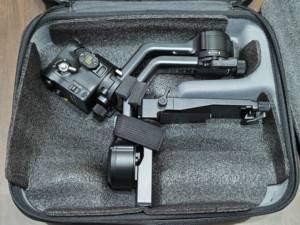 Stabilisateur de cardan portable Original <span class=keywords><strong>Ronin</strong></span> DS 5 de haute qualité avec suivi IA, charge utile de 3 kg, 14 heures d'autonomie en veille et charge complète en 1 heure - Product Image 5