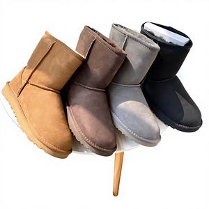 Botas de nieve Uggs de piel de oveja para estudiantes y niñas, botas de nieve al por mayor para mujer, botas de invierno personalizadas hasta el tobillo, botas de cuero para niños - Product Image 1