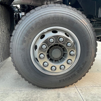 2025 Howo Sinotruk 8x4 camion à benne basculante 12 roues 20-60t charge utile conduite à gauche/droite à vendre en Afrique