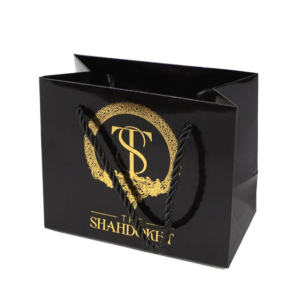골드 핫 스탬핑 로고와 로프 손잡이가있는 맞춤형 로고 검은 종이 포장 선물 쇼핑백