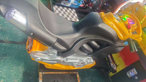 Machine de jeu d'arcade à pièces de <span class=keywords><strong>moto</strong></span> FF <span class=keywords><strong>Moto</strong></span> F1 Racing Jeux compétitifs adaptés au centre de jeu intérieur - Product Image 6