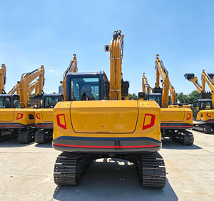 Excavadora de cadenas XE75G amarilla, máquina compacta para movimiento de tierras con motor, bomba y caja de cambios de alta eficiencia, 1 año de garantía - Product Image 6