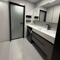 Meuble-lavabo mural double vasque haut de gamme de luxe avec éclairage d'ambiance LED et meuble bas cannelé pour une salle de bain élégante