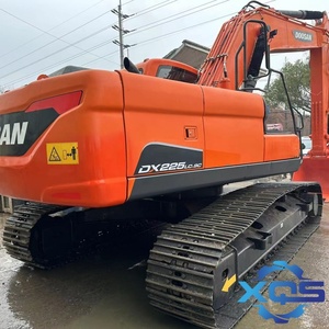 Excavatrice hydraulique d'occasion Doosan DX225LC-9C modèle 2022, 22 tonnes, avec moteur, pompe et alternateur - Product Image 5