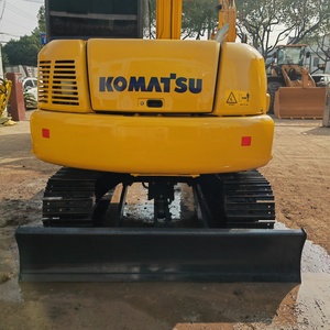 Se vende una excavadora de cadenas Komatsu PC70-8 en buen estado a bajo precio. - Product Image 2