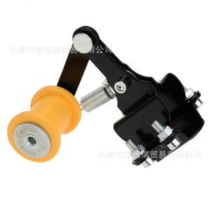 ตัวปรับความตึงโซ่อัตโนมัติสำหรับรถจักรยานยนต์สากล สีแดง อะไหล่ซ่อมสำหรับรถจักรยานยนต์ออฟโรด - Product Image 3