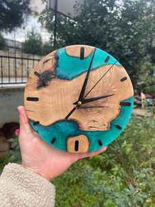 Handcrafted <b>Resin</b> And Wooden Wall Clock Designed To Enhance Home Decor With Elegant Patterns And Unique Artistic Time - Product Image 6