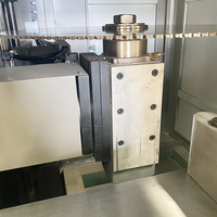Sierra CNC WEIKE WJK-CNC-550 de 5 Ejes con Interfaz de Ángulo Arbitrario de 0 a 180 Grados para Perfiles de Muro Cortina de Aluminio