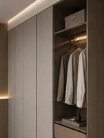 Armoire intégrée pour toute la maison, placard sur mesure avec tiroirs et étagères ouvertes