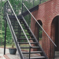 Projet utilisé escalier extérieur Stringer noir escalier extérieur marches en bois balustrade en acier escaliers droits