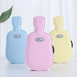 Boîte à musique créative en forme de guitare avec miroir, pour ranger bijoux et accessoires, cadeau d'anniversaire pour enfants - Product Image 1