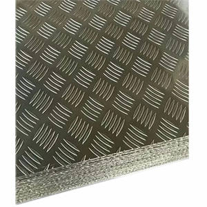 Placa de aluminio para damas, hoja de trébol - Product Image 1