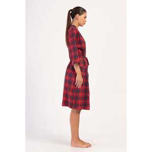 ชุดนอนผู้หญิงหรูหรา แขน 3/4 มีกระเป๋า ผ้าระบายอากาศดี ลายพิมพ์เซ็กซี่ คอเสื้อแบบไร้สาย รับสกรีนโลโก้ ไซส์ใหญ่ สำหรับฤดูใบไม้ร่วง - Product Image 3