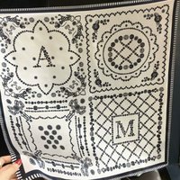 Syal Sutra Mulberry 100% Desainer Wanita, Hitam Putih Motif Alfabet Geometris, Mewah dengan Pinggiran Kontras, Bentuk Persegi 53x53cm, Lembut di Kulit