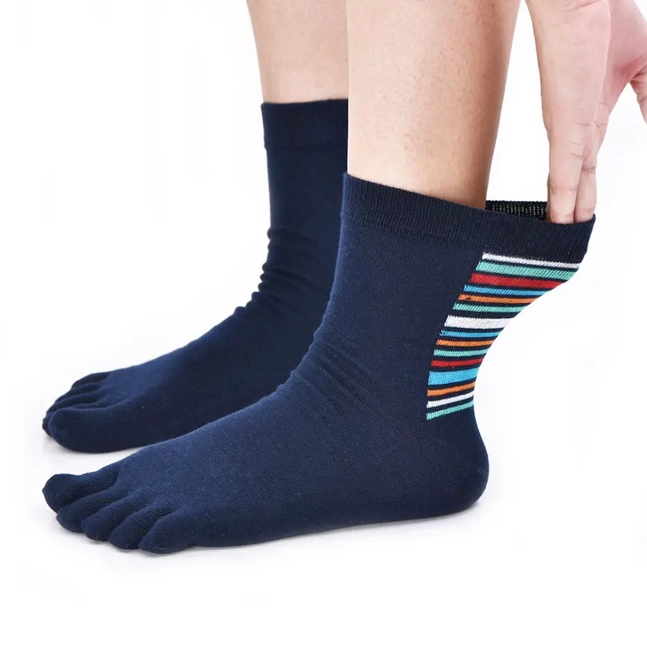 Wholesale business stripes five toe socks mens solid crew cotton 5 fingers