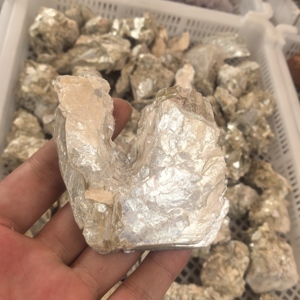 <span class=keywords><strong>Pietra</strong></span> Grezza Naturale di <span class=keywords><strong>Lepidolite</strong></span> Dorata di Alta Qualità, Cristallo Grezzo di Mica Dorata Naturale, Vendita all'Ingrosso - Product Image 1