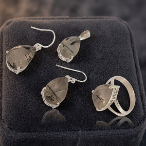 Ensemble de bijoux en argent 925 avec cristaux naturels, serti clos, boucles d'oreilles et bague, style luxueux pour femme, à porter au quotidien - Product Image 3
