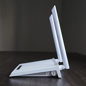 Routeur fibre optique Xpon ZC-512WT XPON 1GE+1FE+1POTS+1CATV+2.4G WiFi, prix d'usine, vente chaude - Product Image 4