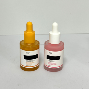 Siero Viso OEM alla Vitamina C, Idratante, Rassodante, Schiarente, 30mL, Rimuovi Punti Neri - Product Image 1