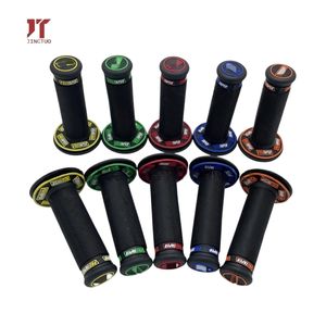 Nouvelles poignées de guidon de moto universelles de 22 mm et 24 mm, 10 couleurs, Génération 3 PRO, pour modification de <span class=keywords><strong>poignée</strong></span> d'<span class=keywords><strong>accélérateur</strong></span> - Product Image 1
