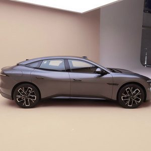 Avatr 06 2025, Sedán Eléctrico Puro, Gran Autonomía, Motor de 440 kW, Batería de Litio Hierro Fosfato, Velocidad de 230 km/h, Depósito Extendido, Disponible - Product Image 1