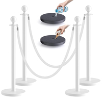 Barrière de contrôle des foules en acier inoxydable à 4 pièces avec corde en velours (blanc) |   Poteau de 5 pieds à base remplissable d'eau pour usage hôtelier, pour rouge formel