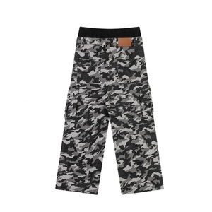 Pantalon cargo multi-poches à double taille, camouflage foncé, style décontracté, personnalisable avec logo, prix de gros - Product Image 2