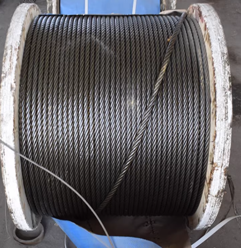 Engineering Equipment Accessory Anti-Corrosion Marine Steel Wire Rope Mooring Towline for Construction Machinery Dock Lifting