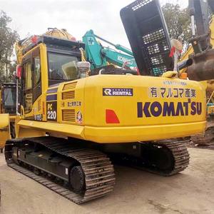 Excavadora Komatsu PC 220-8 Usada, Original de Japón, de Segunda Mano, con Motor Cummins, Componentes Principales Incluyendo Motor, Caja de Cambios y Bomba de Engranajes - Product Image 1