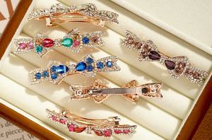 Elegante Pinza para el Cabello con Lazo de Mariposa, Clip de Aleación con Diamantes de Imitación para Mujer, Accesorios para el Cabello para Bodas y Fiestas - Product Image 5