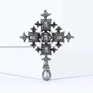 Broche de Lujo Personalizado con Cruz y Espada, Chapado en Oro Antiguo, con Pedrería de Aleación y Perlas Simuladas, para Boda, Tendencia 2026 - Product Image 4