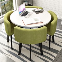 Table ronde en bois de qualité supérieure pour la maison avec quatre sièges confortables, confort et style de repas inégalés
