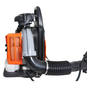 Souffleur à dos thermique deux temps EB650 haute puissance pour serres, déneigement, chantiers, dépoussiérage et nettoyage des surfaces routières et forestières - Product Image 3