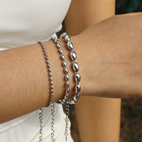 Nouveau bracelet minimaliste de créateur en acier inoxydable plaqué or 2/3/5 mm, réglable, avec perles de riz et d'olive, pour femmes
