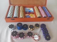 Boîte ABS personnalisée OEM ODM de qualité avec un ensemble de 300 jetons de poker numérotés pour les fêtes, fabriquée en Chine