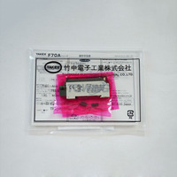 TAKEX F70AGK F70AK Penguat Serat Optik Digital LED Hijau Output NPN Rel DIN LCD Backlight Sensor Serat Anti-Crosstalk