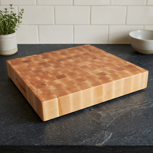 Tabla de Cortar Cuadrada de Madera de Arce Orgánica Natural Vitalucks con Ranura para Jugo, Apta para Lavavajillas, de Madera/Bambú - Product Image 4