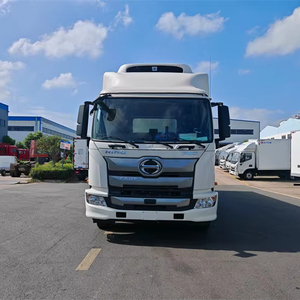 Camion frigorifique mobile HINO du Japon, 6x4, 15 tonnes, pour la distribution alimentaire - Product Image 1