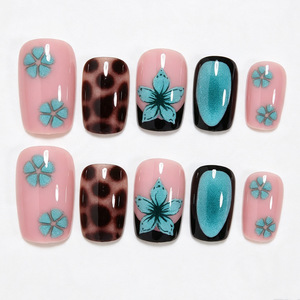 Uñas Postizas Retro Estilo Chica Moderna, Color Verde Lago, con Lindos Flores Pequeñas y Patrón de Leopardo, Uñas Falsas para Otoño e Invierno, Reutilizables - Product Image 4