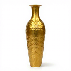 Vase de sol en métal martelé finition or fait main pour la décoration intérieure, grand vase décoratif pour fleurs, vase d'appoint rustique moderne et haut - Product Image 4