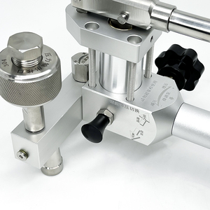 Pompe d'étalonnage pneumatique portable -0.095~2.5~4~6MPa, calibrateur de pompe manuelle - Product Image 5