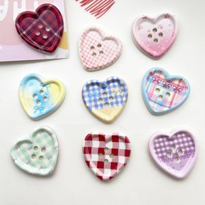 Accesorios <span class=keywords><strong>de</strong></span> Ropa <span class=keywords><strong>para</strong></span> Niños Yiwu, Bonito Botón <span class=keywords><strong>de</strong></span> Corazón con Cuentas, 4 Agujeros, Resina DIY, Forma <span class=keywords><strong>de</strong></span> Corazón, 25MM - Product Image 1