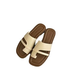 Nuevo estilo simple Sandalias planas con punta abierta Versátil <span class=keywords><strong>Casual</strong></span> Vacaciones Ropa al aire libre Tamaño grande 42 Sandalias de verano con lazo - Product Image 3