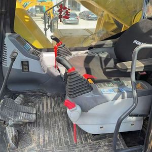 รถขุดตีนตะขาบมือสอง PC800 ขนาด 80 ตัน พร้อมปั๊มไฮดรอลิก Eaton สำหรับเครื่องยนต์ประสิทธิภาพสูง ขาย - Product Image 3