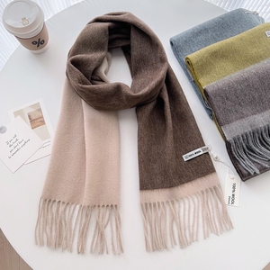Bufanda Unisex 100% Lana Pura con Flecos, Diseño Color Block, Cálida para Otoño e Invierno, Chal de Alta Gama para Uso Diario, Bufanda Larga Informal - Product Image 1